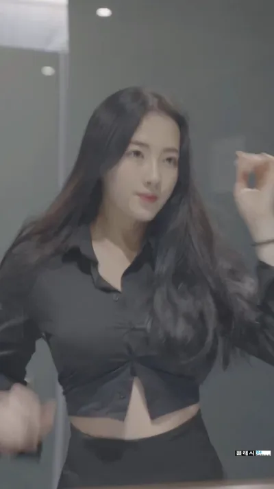 남들보다 빠른 휴가 일정보내고있다는 박민서 치어리더 ㄷㄷㄷㄷ